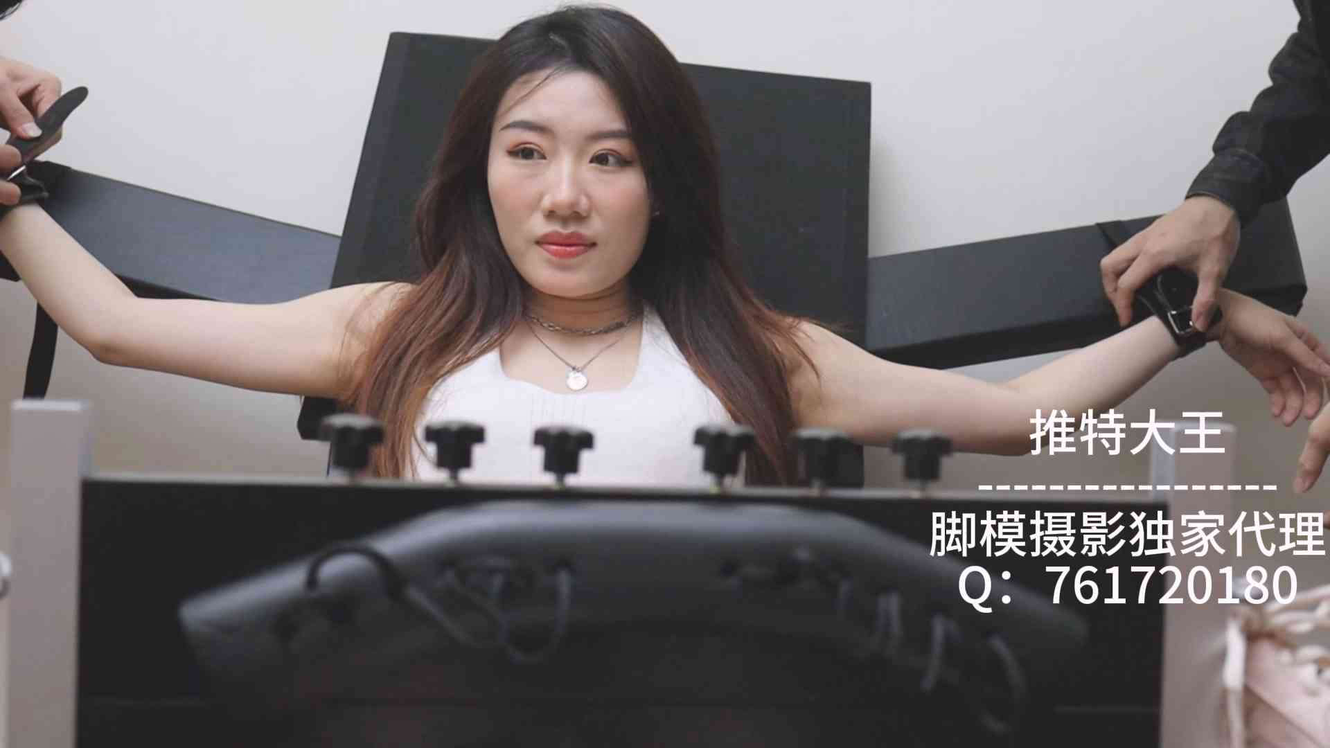 推特大王064.mp4_20240220_213553.539.jpg